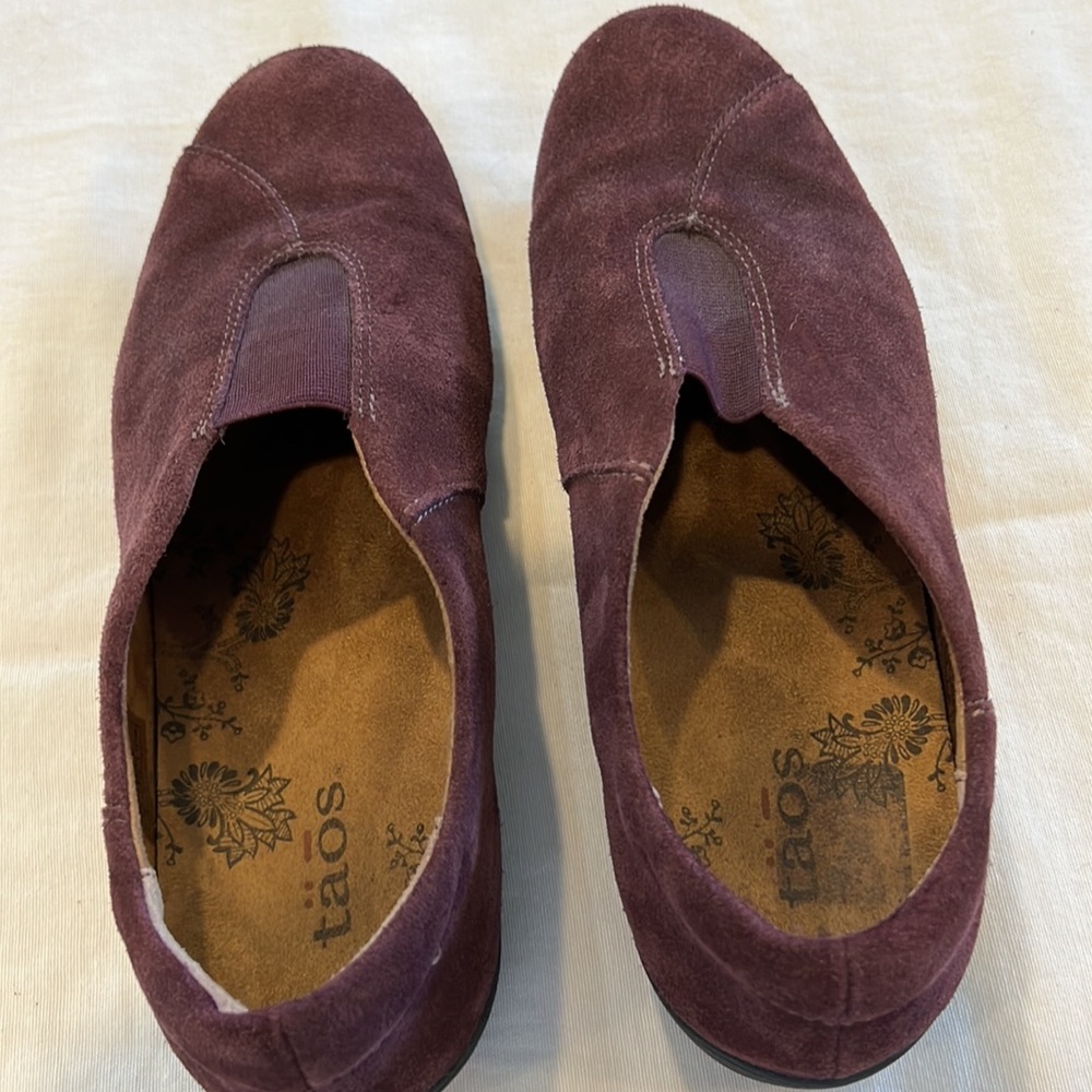 Taos Center Peace purple suede slip on shoe - Picture 10 of 12